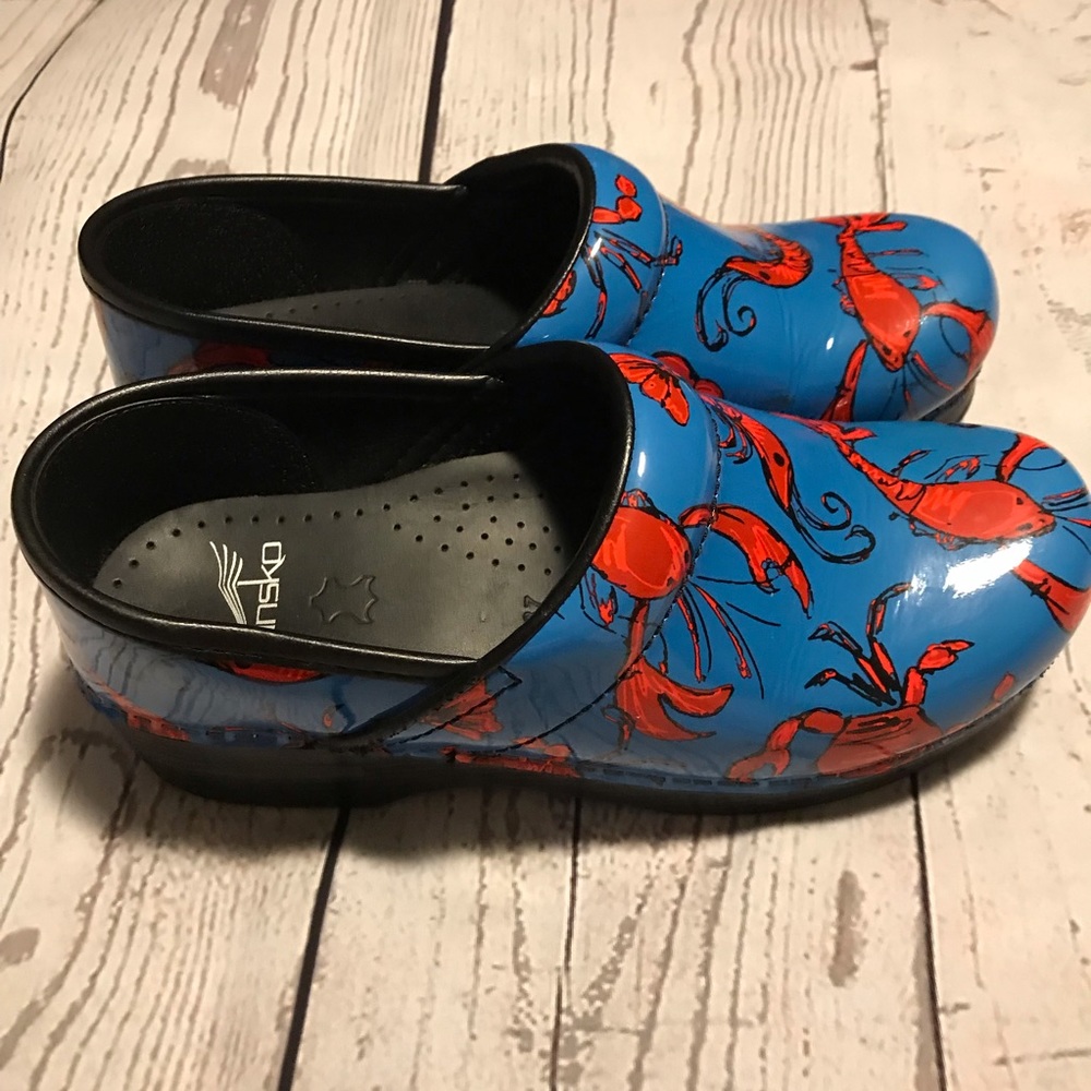 Dansko Crawfish Print Shoes